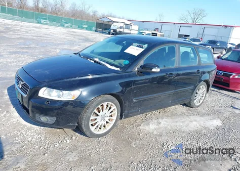2010 Volvo V50 2.4I из США, поврежденный, VIN YV1390MW3A2531453